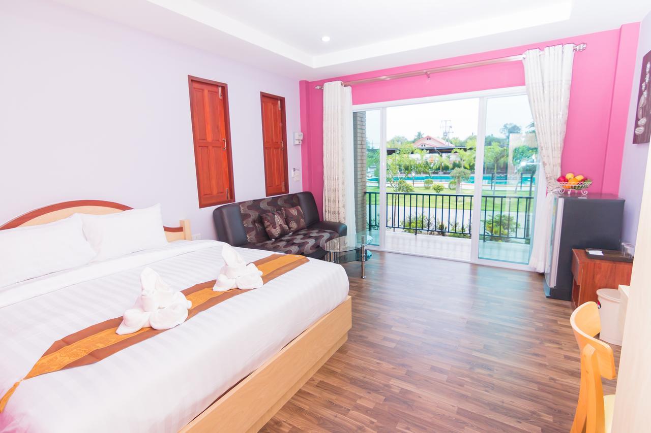Samrong Garden Hotell Udon Thani Exteriör bild