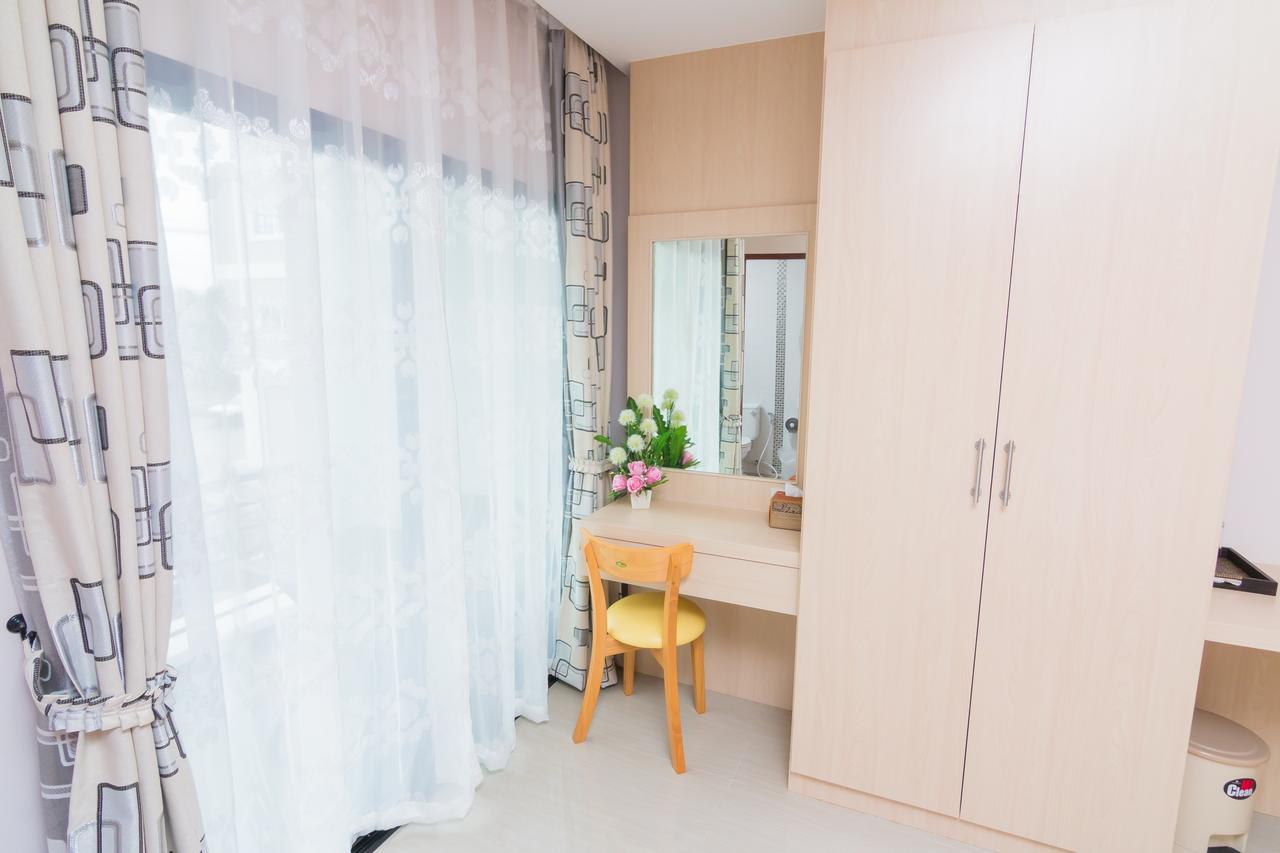 Samrong Garden Hotell Udon Thani Exteriör bild