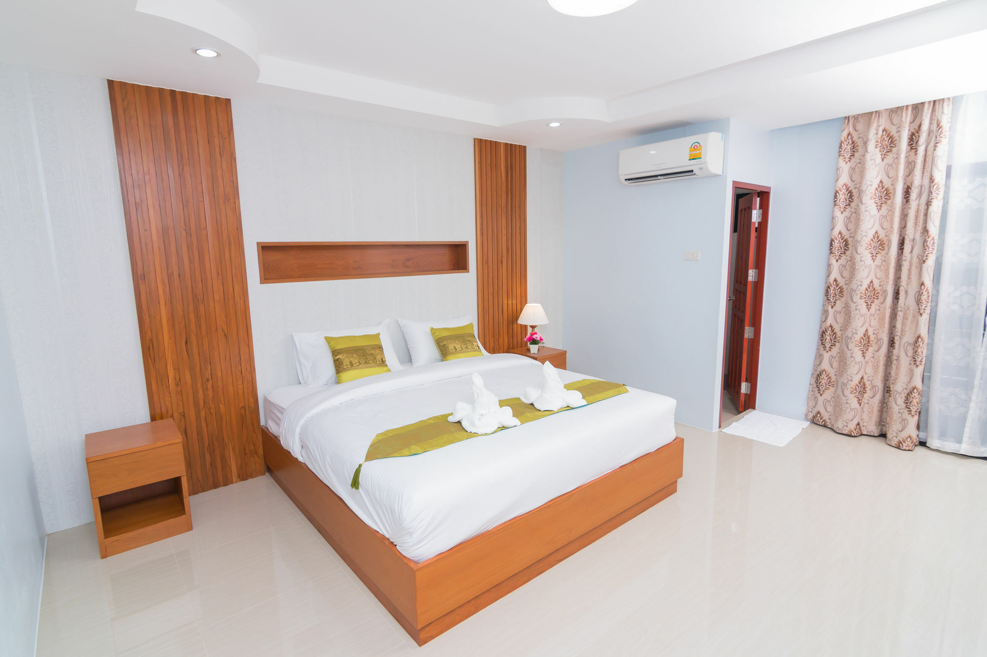 Samrong Garden Hotell Udon Thani Exteriör bild