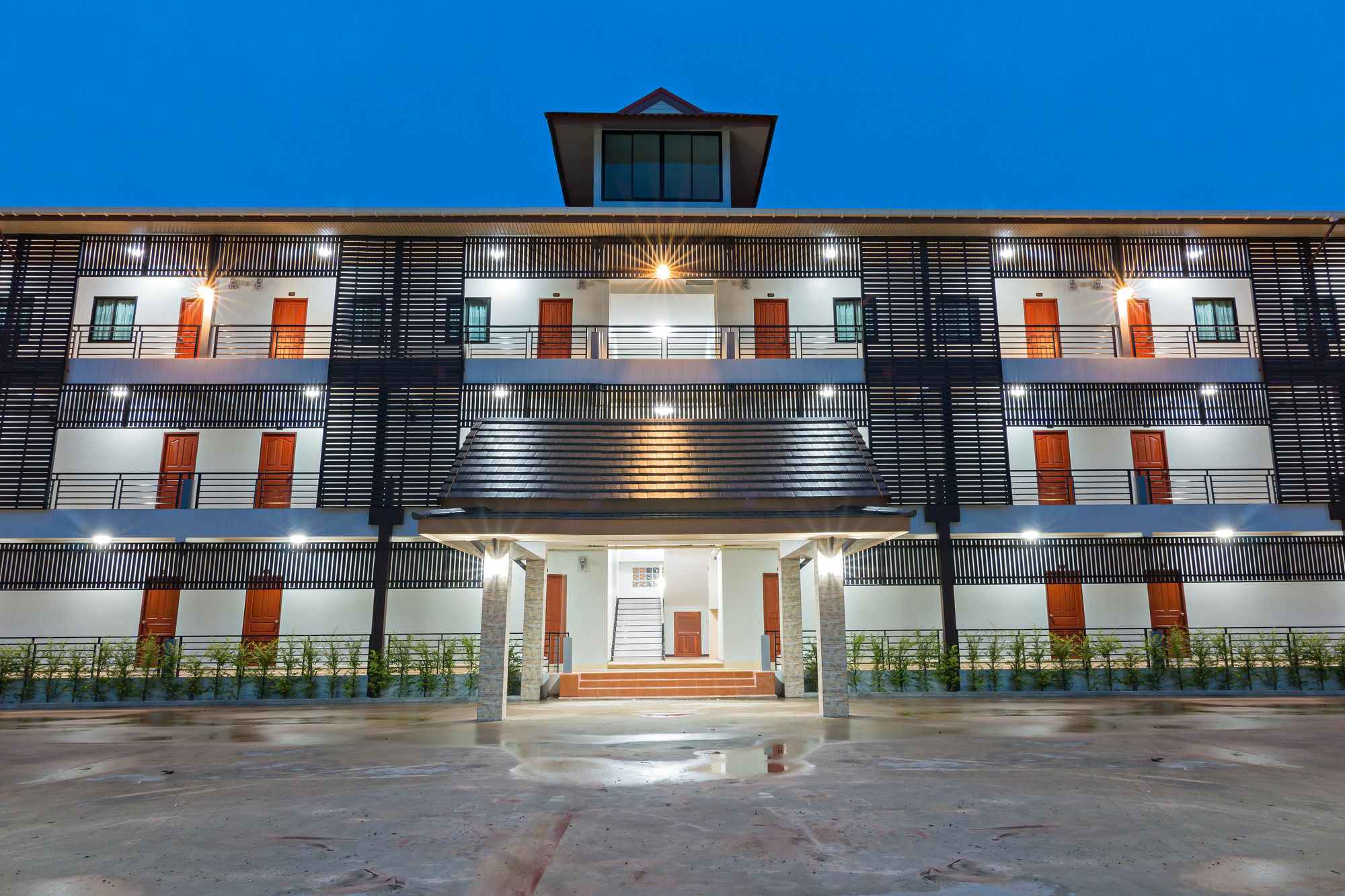Samrong Garden Hotell Udon Thani Exteriör bild