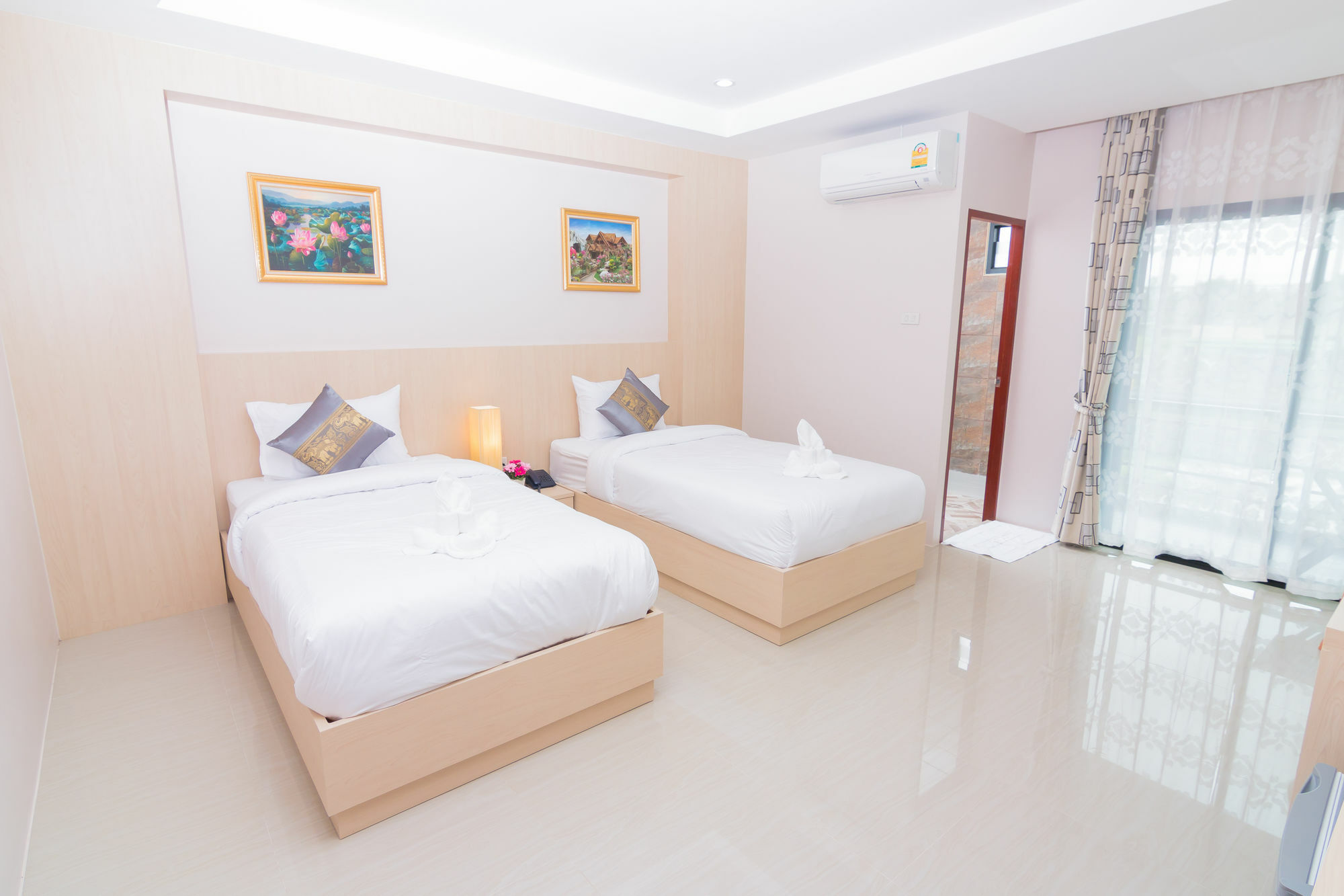 Samrong Garden Hotell Udon Thani Exteriör bild